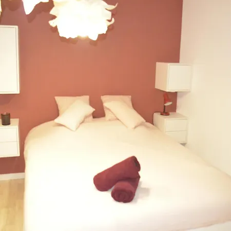 Amelia سولاك سور مير